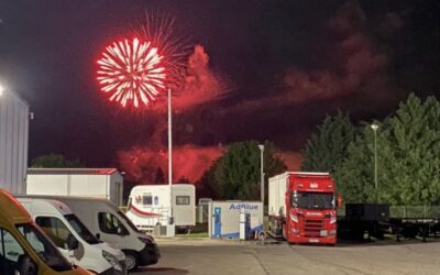 NCT AUX PREMIÈRES LOGES LE SOIR DU 14 JUILLET