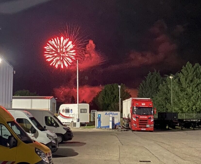 NCT AUX PREMIÈRES LOGES LE SOIR DU 14 JUILLET