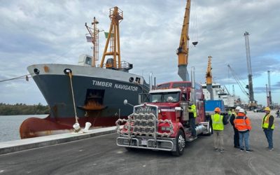 TRANSPORT DE LA COQUE MANON AUX USA